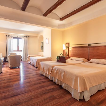 Hotel Abades Guadix Exterior photo