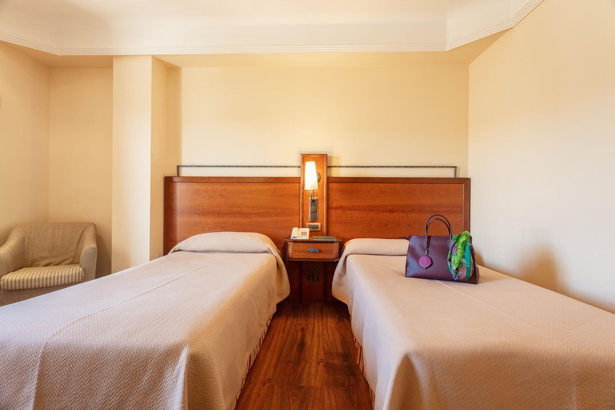 Hotel Abades Guadix Exterior photo