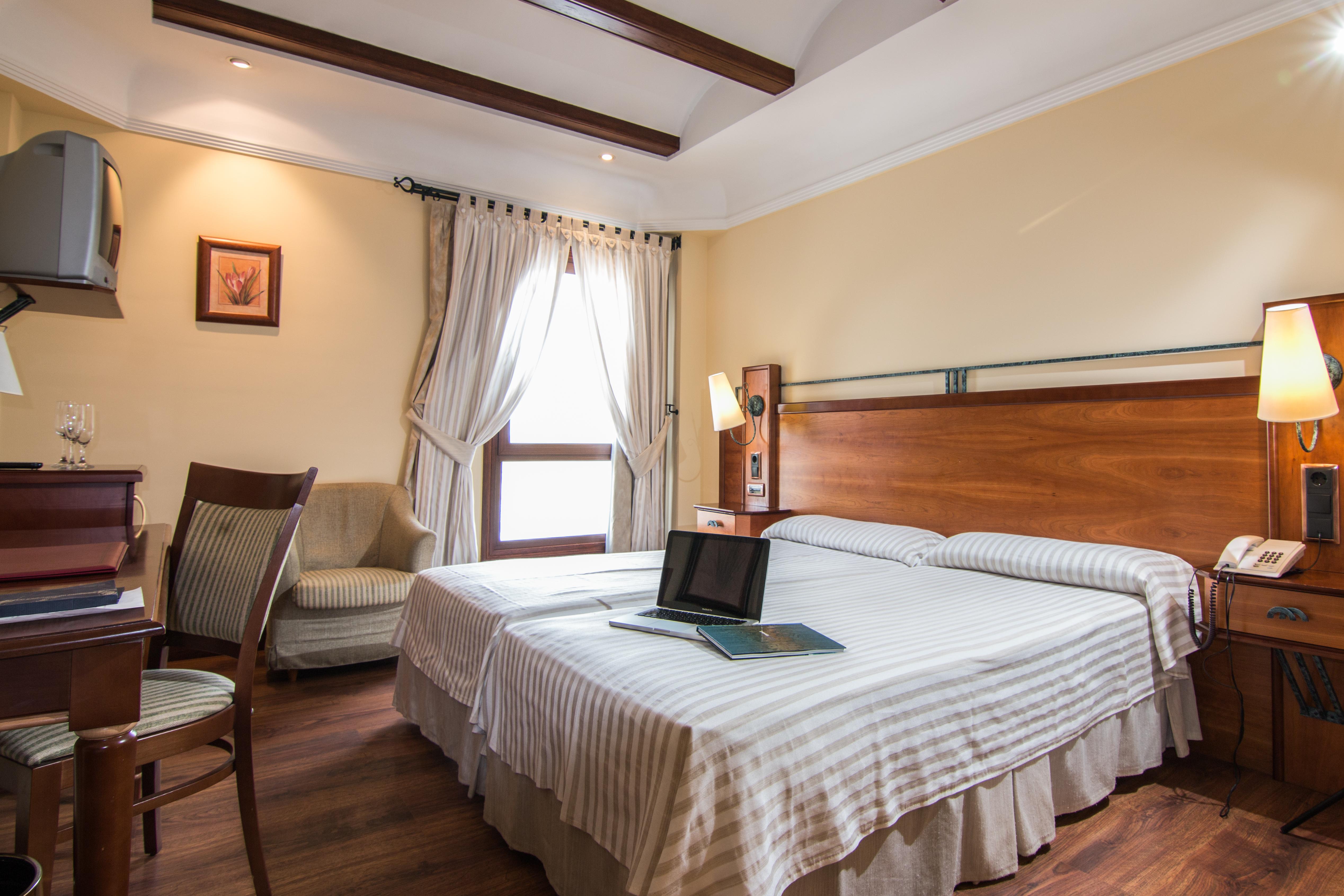 Hotel Abades Guadix Exterior photo