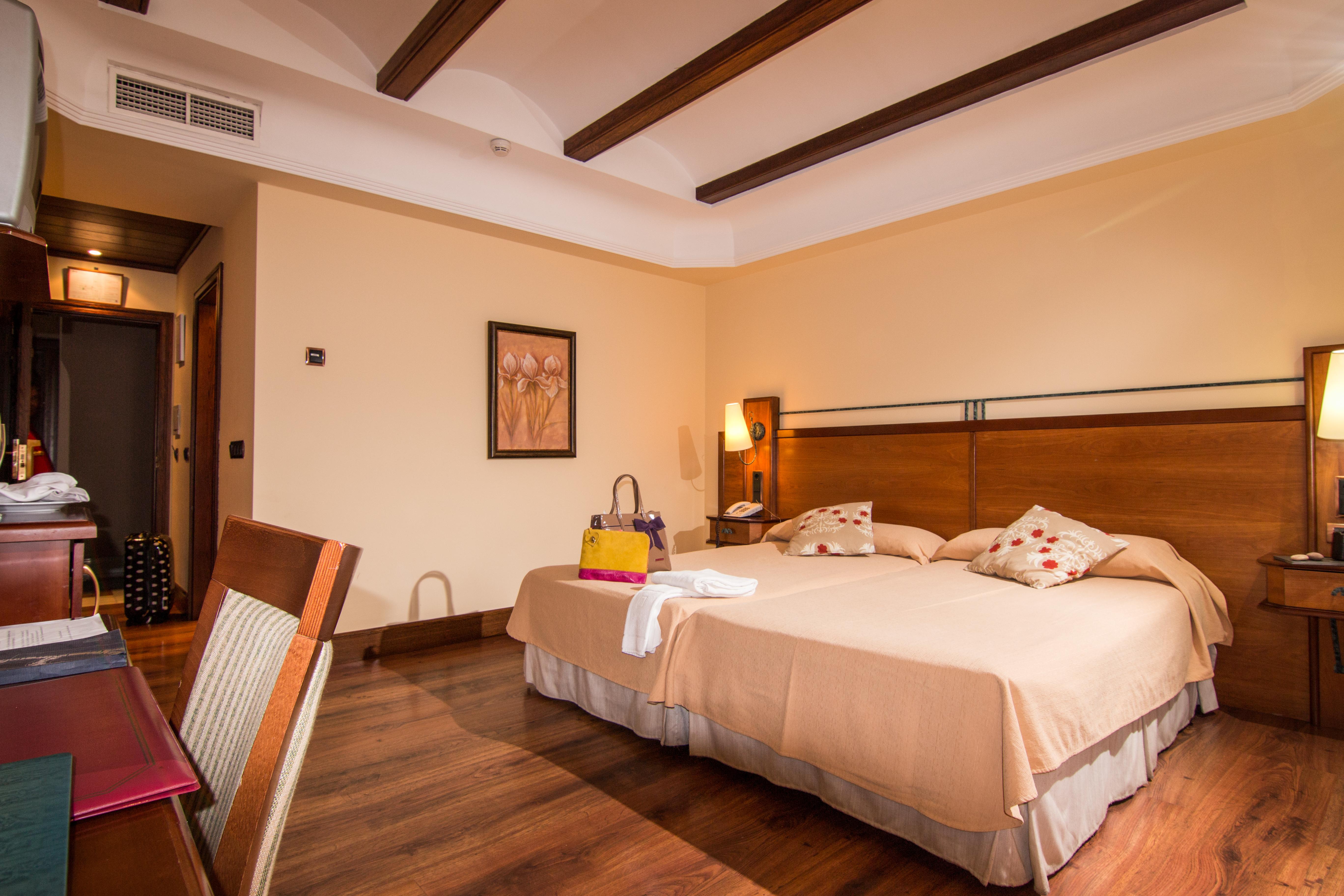 Hotel Abades Guadix Exterior photo